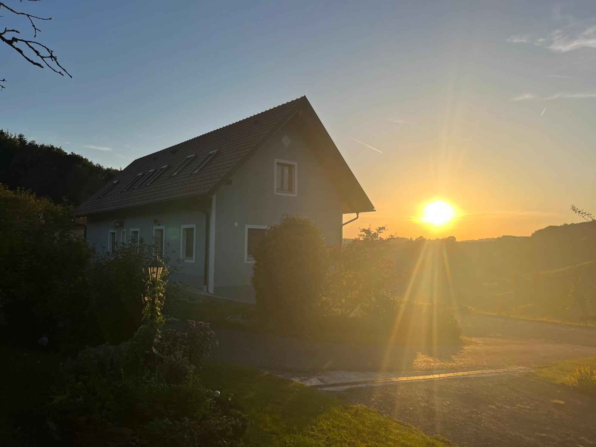 Ferienhaus Am Hof Zotter Riegersburg Buitenkant foto